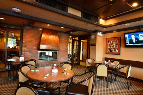Food and beverages, Assiniboine Gordon Inn on the Park in Winnipeg (MB) Food and beverages, Assiniboine Gordon Inn on the Park in Winnipeg (MB)