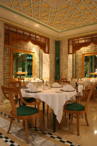 Restaurant, El Mouradi Mahdia in Hiboun Restaurant, El Mouradi Mahdia in Hiboun