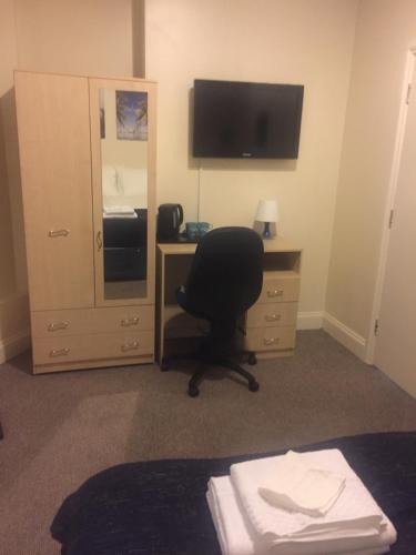 This photo about Pier 61 Guest Accommodation shared on HyHotel.com