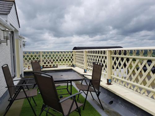 Bunny Meadows Holiday Farmhouse near Carmarthen & Pembrokeshire in Llangynog Bunny Meadows Holiday Farmhouse near Carmarthen & Pembrokeshire in Llangynog