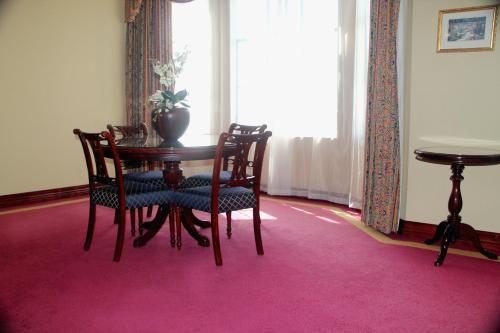 สิ่งอำนวยความสะดวก, โรงแรมวีอาร์ แฮมิลตัน (VR Hamilton Hotel) in ฮามิลตัน สิ่งอำนวยความสะดวก, โรงแรมวีอาร์ แฮมิลตัน (VR Hamilton Hotel) in ฮามิลตัน