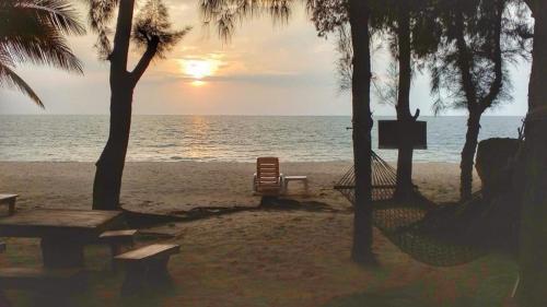 Bayview Beach Resort Baan Grood in Tab Sakae Bayview Beach Resort Baan Grood in Tab Sakae