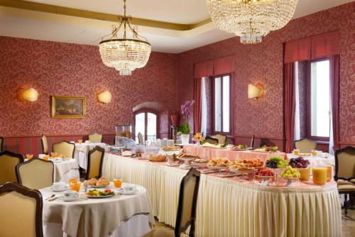 Food and beverages, Titano Suites in San Marino Food and beverages, Titano Suites in San Marino