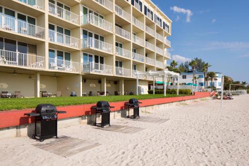Bejárat, Island Inn Beach Resort in Treasure Island (Florida) Bejárat, Island Inn Beach Resort in Treasure Island (Florida)