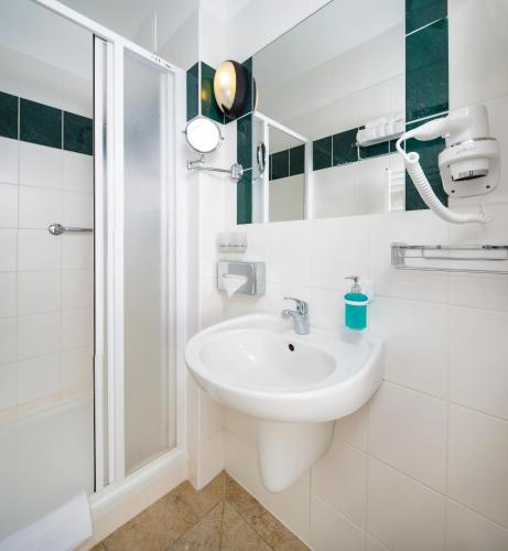 This photo about Spa Resort Libverda - Hotel Novy Dum shared on HyHotel.com