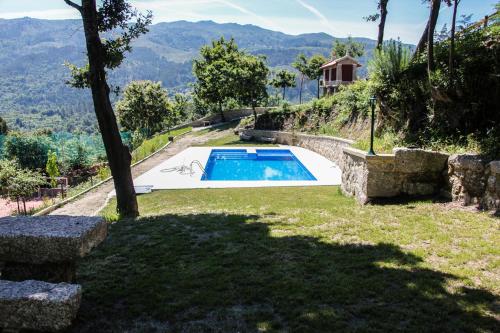 สระว่ายน้ำ, Encostas da Torre in แตร์ราส เด โบว์โร สระว่ายน้ำ, Encostas da Torre in แตร์ราส เด โบว์โร