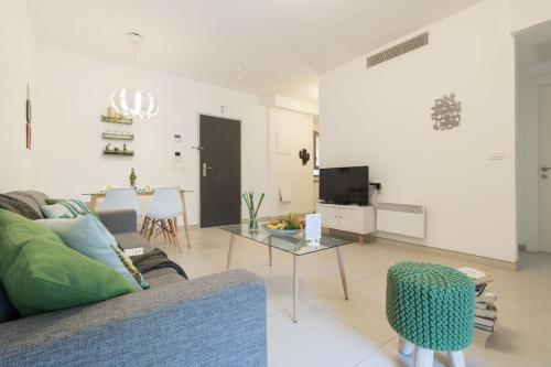 This photo about Royal Kook Apartments shared on HyHotel.com