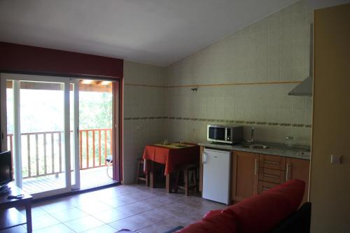 ห้องครัว, Encostas da Torre in แตร์ราส เด โบว์โร ห้องครัว, Encostas da Torre in แตร์ราส เด โบว์โร