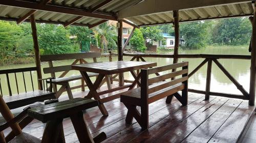 Jorakae Samphan Resort in U Thong Jorakae Samphan Resort in U Thong