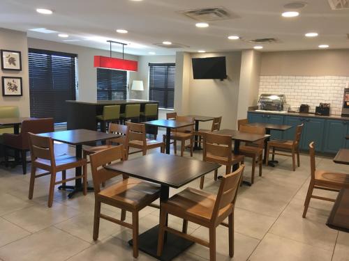 Facilities, Country Inn & Suites by Radisson, Chambersburg, PA in Chambersburg (PA) Facilities, Country Inn & Suites by Radisson, Chambersburg, PA in Chambersburg (PA)