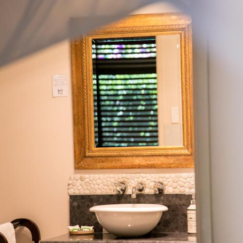 This photo about Beerwah Hideaway shared on HyHotel.com