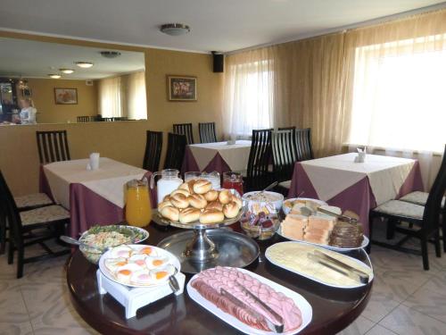 Essen und Erfrischungen, Dorell Hotel in Tallinn Essen und Erfrischungen, Dorell Hotel in Tallinn