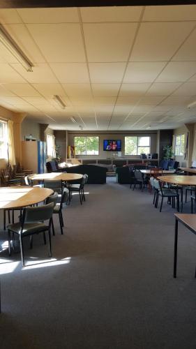 Vergaderruimte / feestzalen, High Country Lodge, Motels & Backpackers in Twizel Vergaderruimte / feestzalen, High Country Lodge, Motels & Backpackers in Twizel