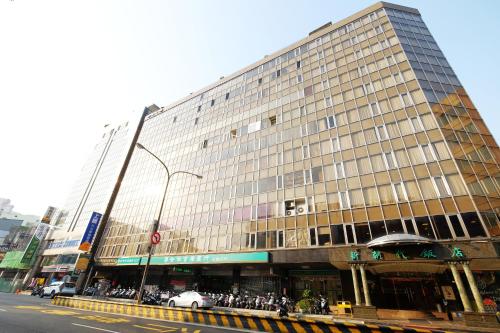 Buitenkant, Dynasty Hotel in Tainan Buitenkant, Dynasty Hotel in Tainan