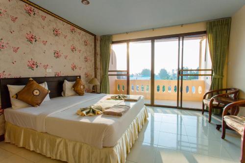 スリン サンセット ホテル (Surin Sunset Hotel) in スリン スリン サンセット ホテル (Surin Sunset Hotel) in スリン