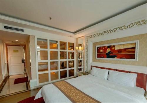 This photo about Shenzhen Dong Bo Wan Business Hotel shared on HyHotel.com