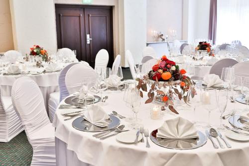 Ruang perjamuan, Parkhotel Krone in Bensheim Ruang perjamuan, Parkhotel Krone in Bensheim
