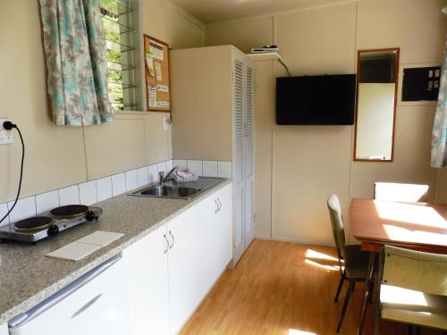 Cocina, Dickson Holiday Park in Thames Cocina, Dickson Holiday Park in Thames