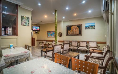 sala de TV, Yeni Hotel in İstanbul sala de TV, Yeni Hotel in İstanbul