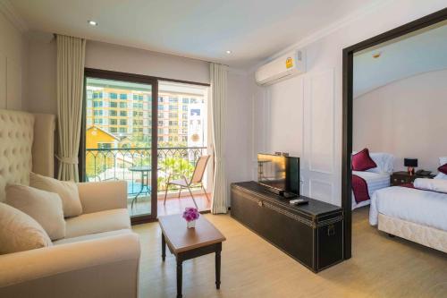 This photo about The Symphony Suites Pattaya shared on HyHotel.com