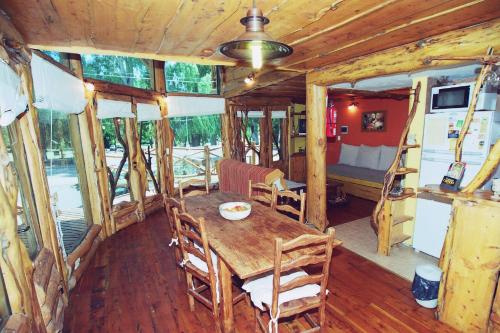 Cabanas Altos del Lago in 탄딜 Cabanas Altos del Lago in 탄딜