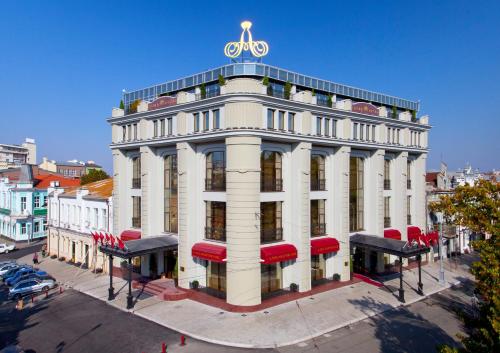 Aleksandrovski Grand Hotel in Vladikavkaz Aleksandrovski Grand Hotel in Vladikavkaz