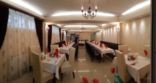 Étterem, Vila Il Castello in Inel 2 Étterem, Vila Il Castello in Inel 2