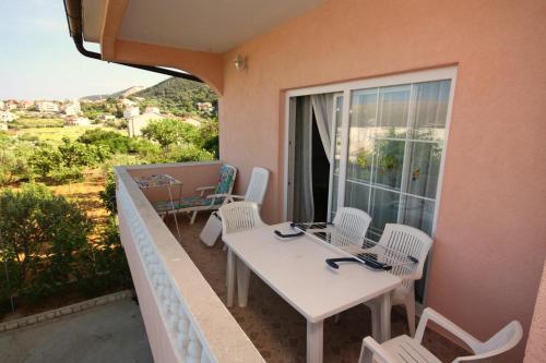 Hotel Apartments by the sea Barbat, Rab - 5005