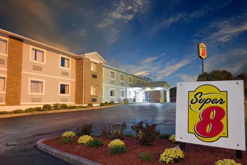 Зовнішній вигляд готелю, Super 8 by Wyndham Lexington/Hamburg Area in Лексінгтон (Кентуккі) Зовнішній вигляд готелю, Super 8 by Wyndham Lexington/Hamburg Area in Лексінгтон (Кентуккі)