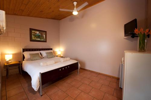Dougies Backpackers Resort in Port Douglas Dougies Backpackers Resort in Port Douglas