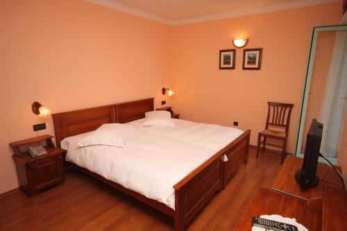 Hotel Twin Room Rabac 3016f