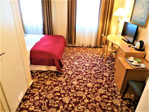 Hotel Radharan?, Kaunas Hotel Radharan?, Kaunas