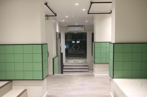 大廳, 素萬納普機場L42青年旅館 (L42 Hostel Suvarnabhumi Airport) in 曼谷 大廳, 素萬納普機場L42青年旅館 (L42 Hostel Suvarnabhumi Airport) in 曼谷