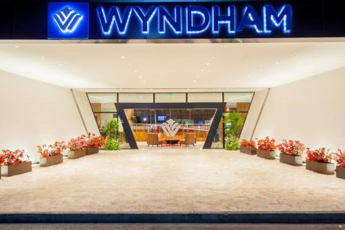 Είσοδος, Wyndham Quito Airport in Quito Είσοδος, Wyndham Quito Airport in Quito