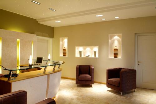 Lobby, Hotel Fontana Santa in Grumello Del Monte Lobby, Hotel Fontana Santa in Grumello Del Monte