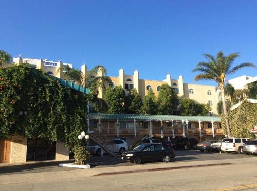 777 Motor Inn in Sherman Oaks 777 Motor Inn in Sherman Oaks