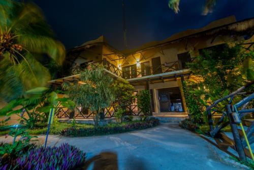 Kert, Hotel Luna De Plata Mahahual in Mahahual Kert, Hotel Luna De Plata Mahahual in Mahahual