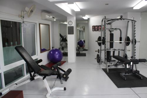 ザ パーク スリン サービスド アパートメンツ11