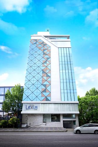 Hotel Lexus