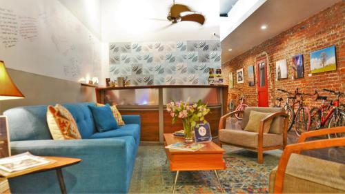 Lobby, Hotel Royal in Long Beach Lobby, Hotel Royal in Long Beach