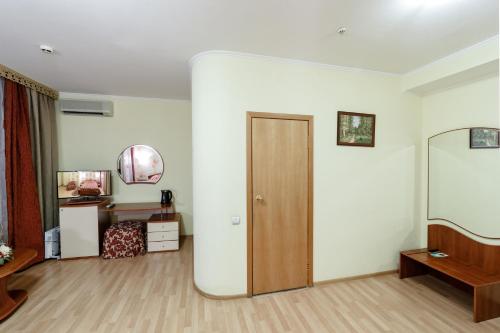 This photo about Seliger Hotel shared on HyHotel.com