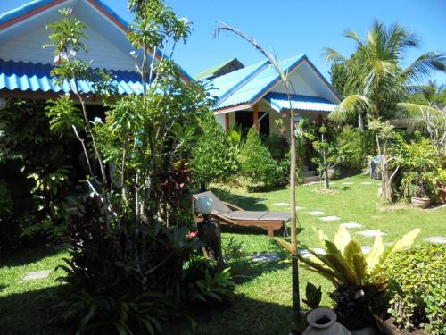 This photo about JJ Bungalow Khao Lak shared on HyHotel.com