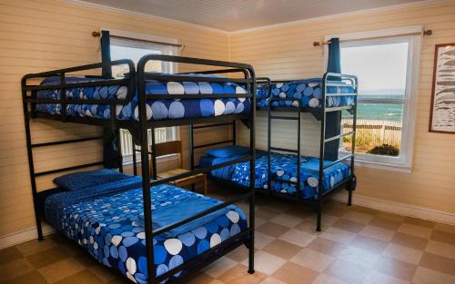 在meiguo.com看到的HI Point Montara Lighthouse Hostel的介绍图片