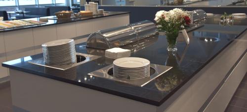 餐廳, 索恩夏洛滕酒店 (Thon Hotel Charlottenberg) in 夏洛滕貝格 餐廳, 索恩夏洛滕酒店 (Thon Hotel Charlottenberg) in 夏洛滕貝格