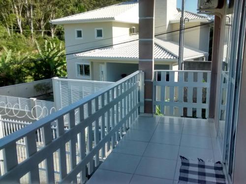 Erkély/terasz, Casa aconchegante Joaquina in Joaquina Beach Erkély/terasz, Casa aconchegante Joaquina in Joaquina Beach