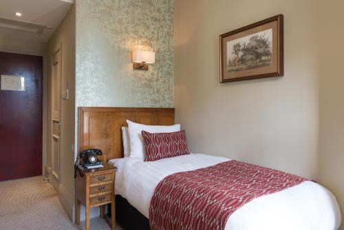 The Crown Manor House Hotel in Lyndhurst The Crown Manor House Hotel in Lyndhurst