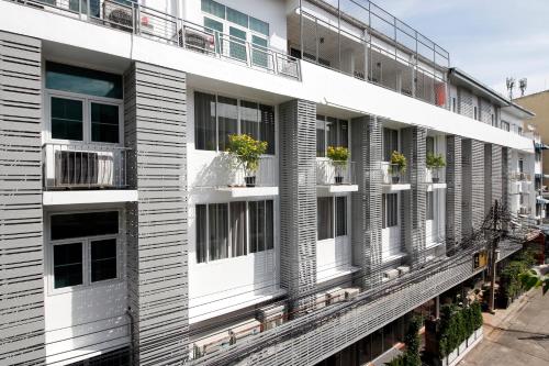 ラチャダムノーン レジデンス11