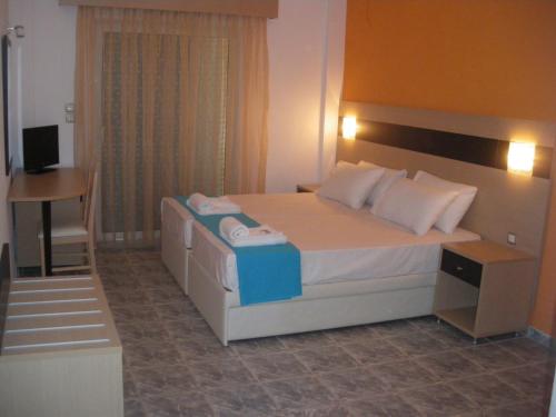 This photo about Akti Liakada Hotel shared on HyHotel.com