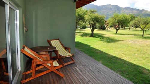 สภาพแวดล้อมโดยรอบ, La Simona in ลา โปบลาซียง ตราสลาสเซียร์รัส สภาพแวดล้อมโดยรอบ, La Simona in ลา โปบลาซียง ตราสลาสเซียร์รัส