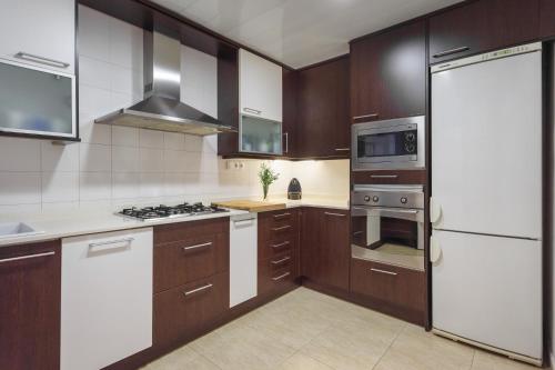 This photo about Flateli Aribau shared on HyHotel.com